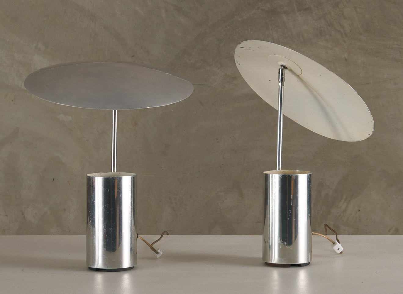 GEORGE NELSON (1908-1986) PAIR OF HALF NELSON TABLE LAMPS BY KOCH & LOWY